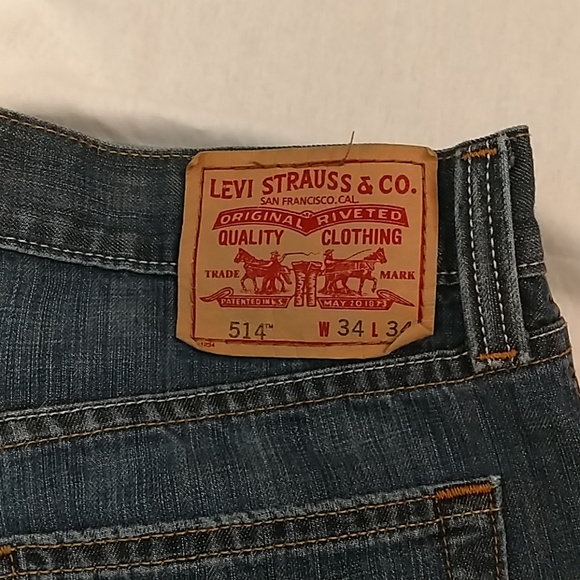 Levis distressed jeans. - Picture 2 of 2